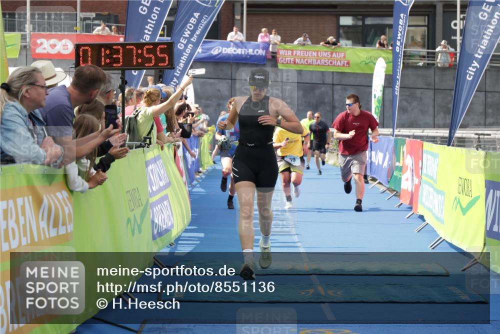 10.08.2025 - GEWOBA Citytriathlon Bremen H.Heesch http://msf.ph/oto/8551136 10.08.2025 11:41:37 Ziel 59, 444 meine-sportfotos.de