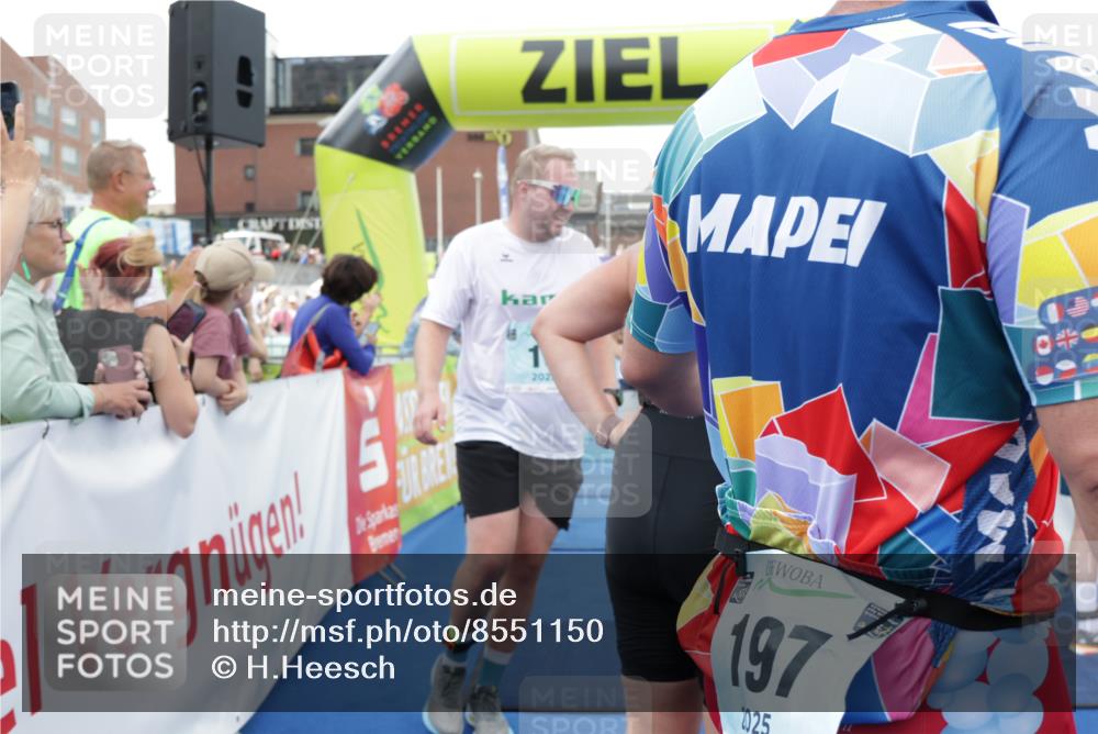 10.08.2025 - GEWOBA Citytriathlon Bremen H.Heesch http://msf.ph/oto/8551150 10.08.2025 11:41:54 Ziel 15, 191, 440 meine-sportfotos.de