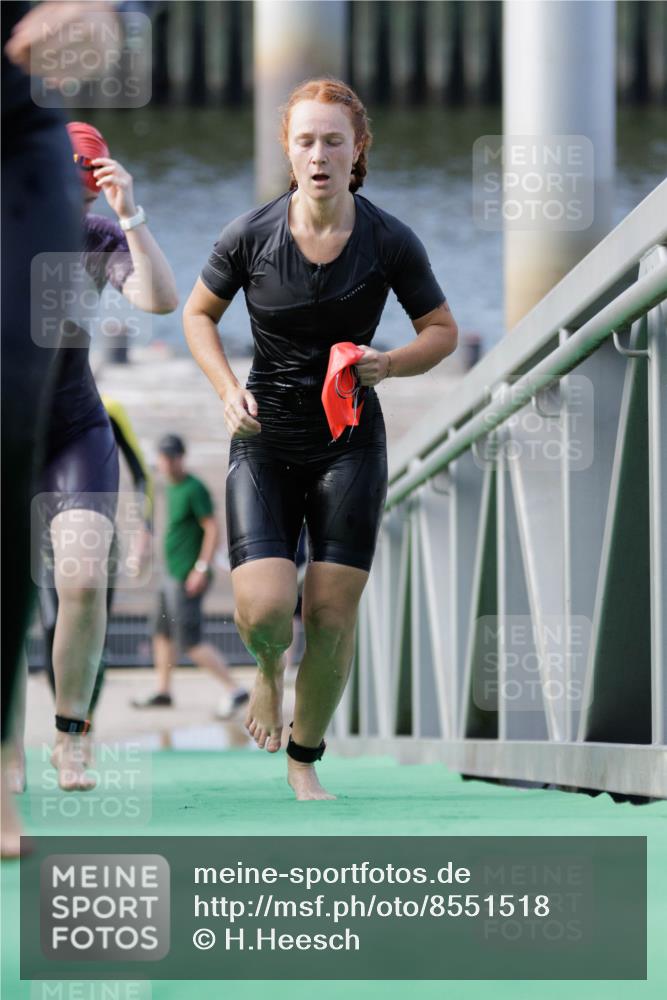 10.08.2025 - GEWOBA Citytriathlon Bremen H.Heesch http://msf.ph/oto/8551518 10.08.2025 10:23:33 Schwimmen 452, 455, 481, 482, 506 meine-sportfotos.de