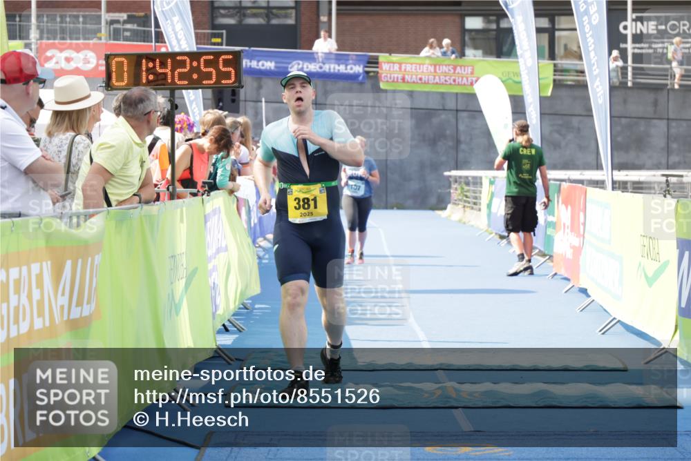 10.08.2025 - GEWOBA Citytriathlon Bremen H.Heesch http://msf.ph/oto/8551526 10.08.2025 11:46:37 Ziel 107, 381 meine-sportfotos.de