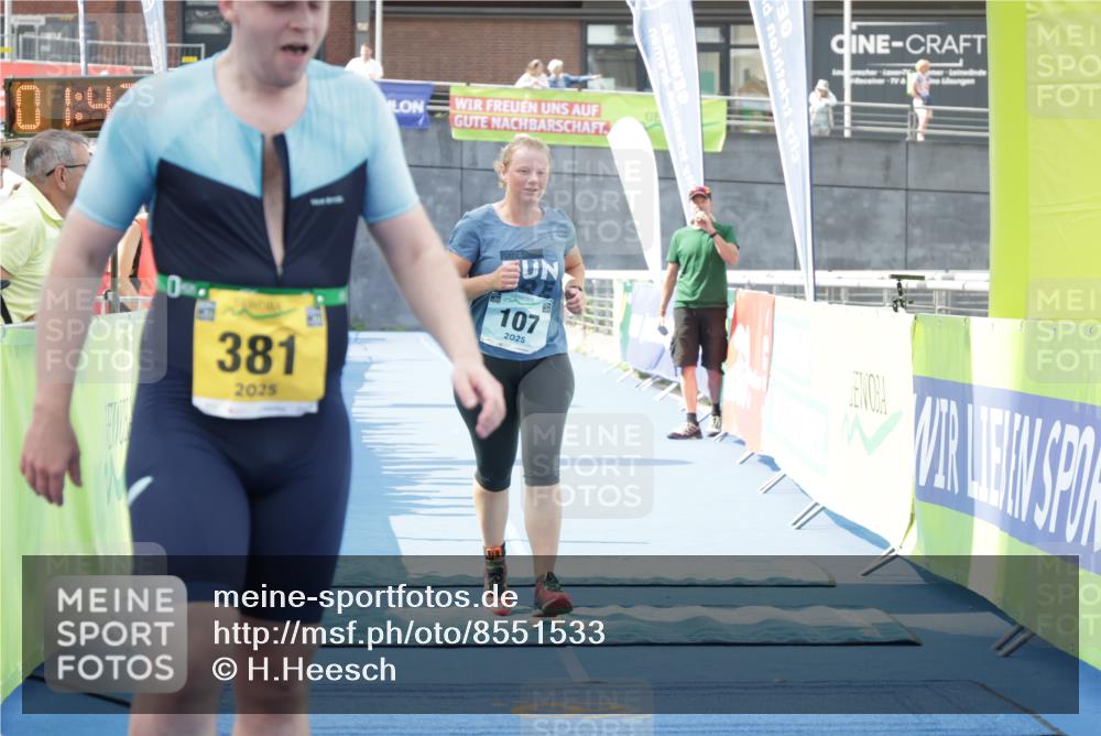 10.08.2025 - GEWOBA Citytriathlon Bremen H.Heesch http://msf.ph/oto/8551533 10.08.2025 11:46:42 Ziel 107, 381 meine-sportfotos.de