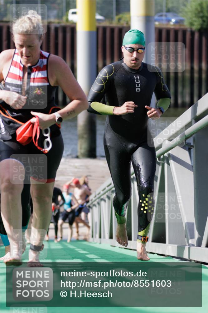 10.08.2025 - GEWOBA Citytriathlon Bremen H.Heesch http://msf.ph/oto/8551603 10.08.2025 10:24:13 Schwimmen 127, 239, 245, 435, 440, 463, 485, 496, 501 meine-sportfotos.de