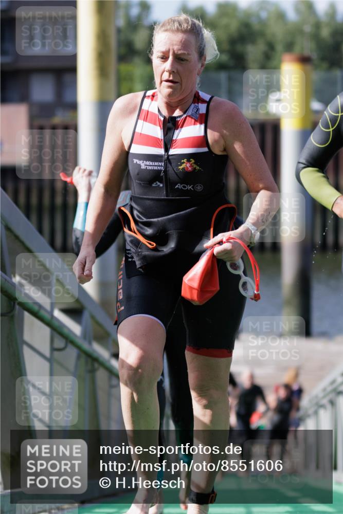 10.08.2025 - GEWOBA Citytriathlon Bremen H.Heesch http://msf.ph/oto/8551606 10.08.2025 10:24:14 Schwimmen 127, 239, 245, 435, 440, 463, 485, 496, 501 meine-sportfotos.de