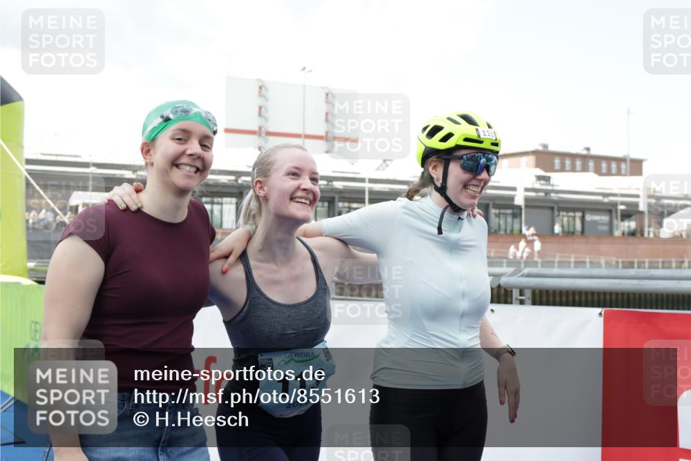 10.08.2025 - GEWOBA Citytriathlon Bremen H.Heesch http://msf.ph/oto/8551613 10.08.2025 11:47:14 Ziel  meine-sportfotos.de