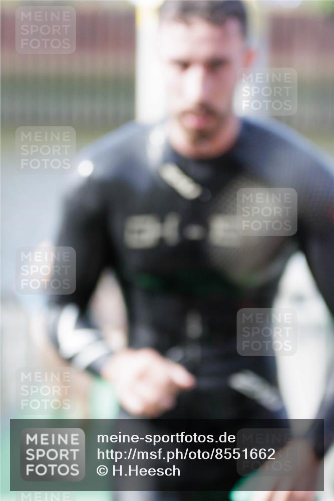 10.08.2025 - GEWOBA Citytriathlon Bremen H.Heesch http://msf.ph/oto/8551662 10.08.2025 10:24:42 Schwimmen 109, 115, 151, 181, 443 meine-sportfotos.de