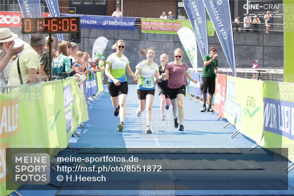 10.08.2025 - GEWOBA Citytriathlon Bremen H.Heesch http://msf.ph/oto/8551872 10.08.2025 11:49:48 Ziel 61, 445 meine-sportfotos.de