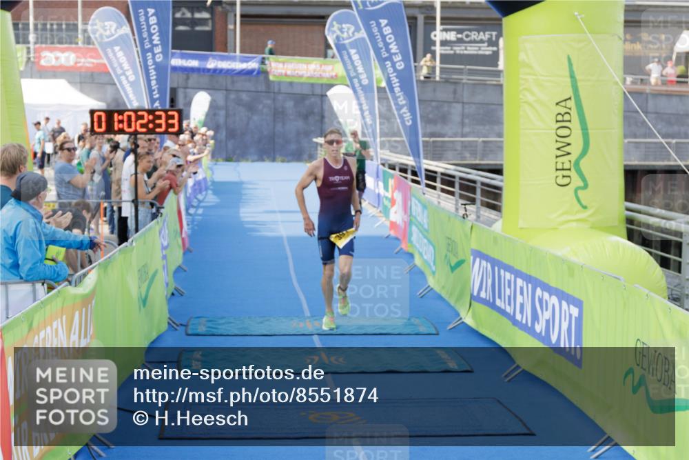 10.08.2025 - GEWOBA Citytriathlon Bremen H.Heesch http://msf.ph/oto/8551874 10.08.2025 11:06:15 Ziel 391 meine-sportfotos.de