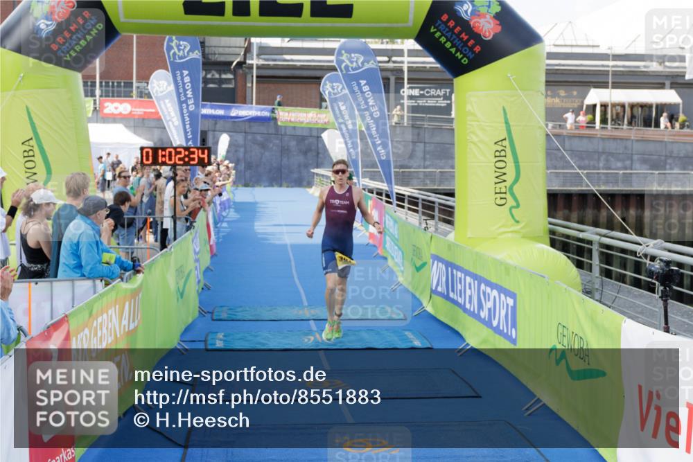 10.08.2025 - GEWOBA Citytriathlon Bremen H.Heesch http://msf.ph/oto/8551883 10.08.2025 11:06:15 Ziel 391 meine-sportfotos.de