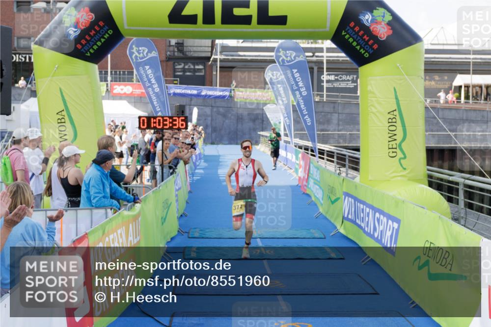 10.08.2025 - GEWOBA Citytriathlon Bremen H.Heesch http://msf.ph/oto/8551960 10.08.2025 11:07:18 Ziel 374 meine-sportfotos.de