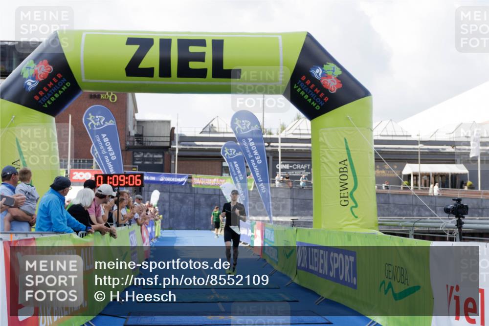 10.08.2025 - GEWOBA Citytriathlon Bremen H.Heesch http://msf.ph/oto/8552109 10.08.2025 11:12:48 Ziel 368 meine-sportfotos.de