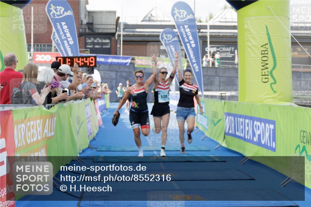 10.08.2025 - GEWOBA Citytriathlon Bremen H.Heesch http://msf.ph/oto/8552316 10.08.2025 11:18:31 Ziel 105, 412 meine-sportfotos.de