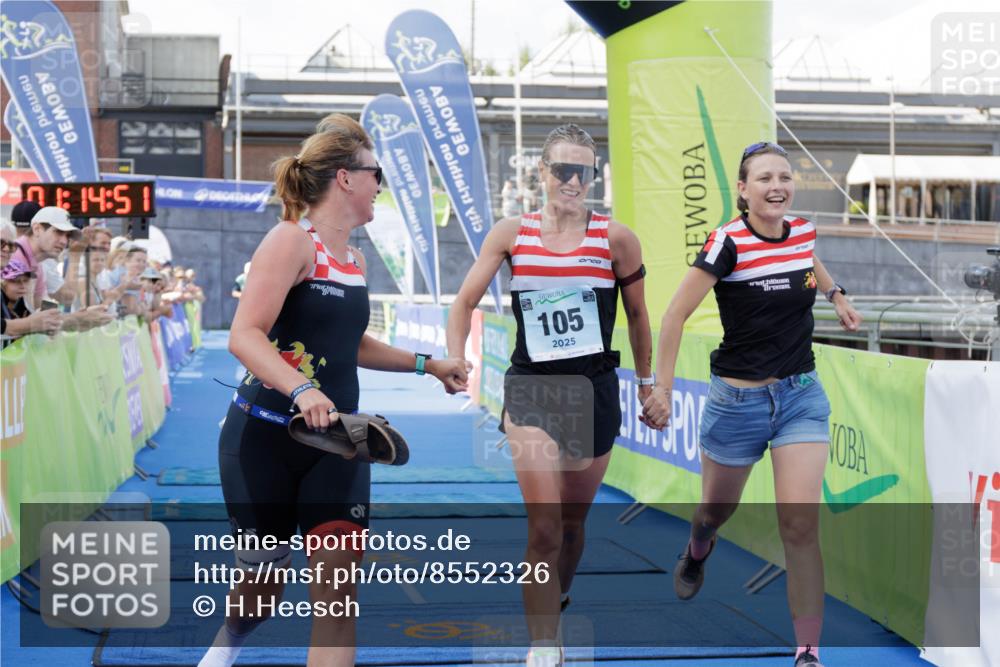 10.08.2025 - GEWOBA Citytriathlon Bremen H.Heesch http://msf.ph/oto/8552326 10.08.2025 11:18:32 Ziel 105, 412 meine-sportfotos.de