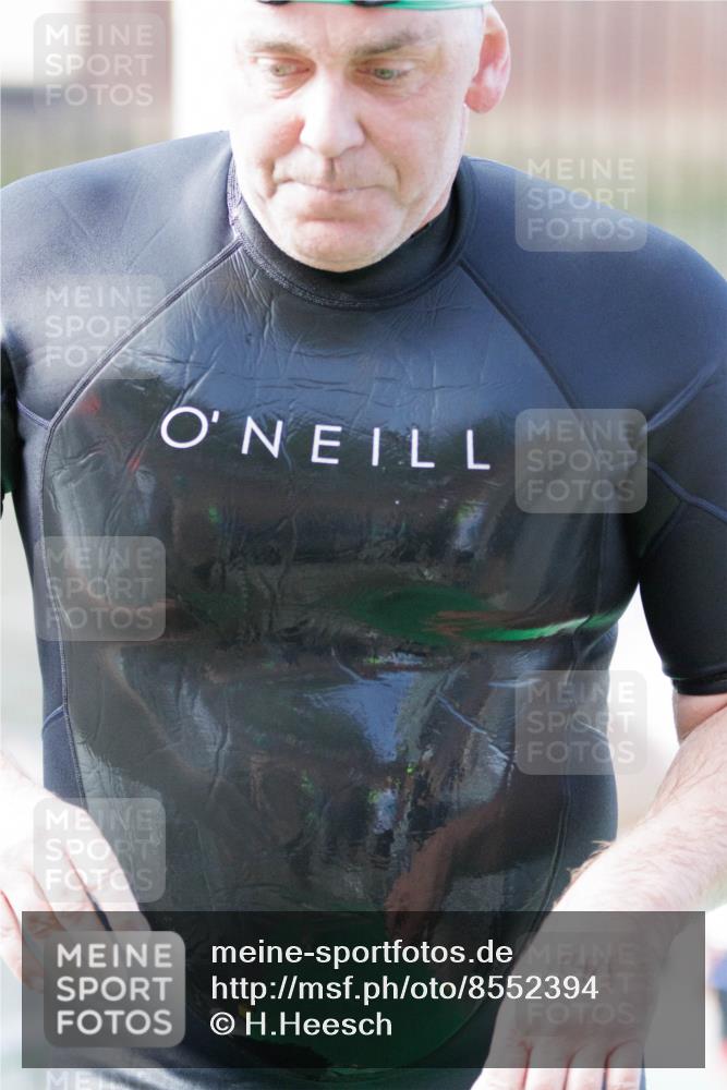 10.08.2025 - GEWOBA Citytriathlon Bremen H.Heesch http://msf.ph/oto/8552394 10.08.2025 10:28:48 Schwimmen 1, 139, 141, 143, 163, 229 meine-sportfotos.de