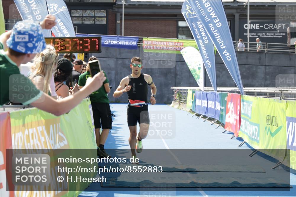 10.08.2025 - GEWOBA Citytriathlon Bremen H.Heesch http://msf.ph/oto/8552883 10.08.2025 13:37:40 Ziel 553 meine-sportfotos.de