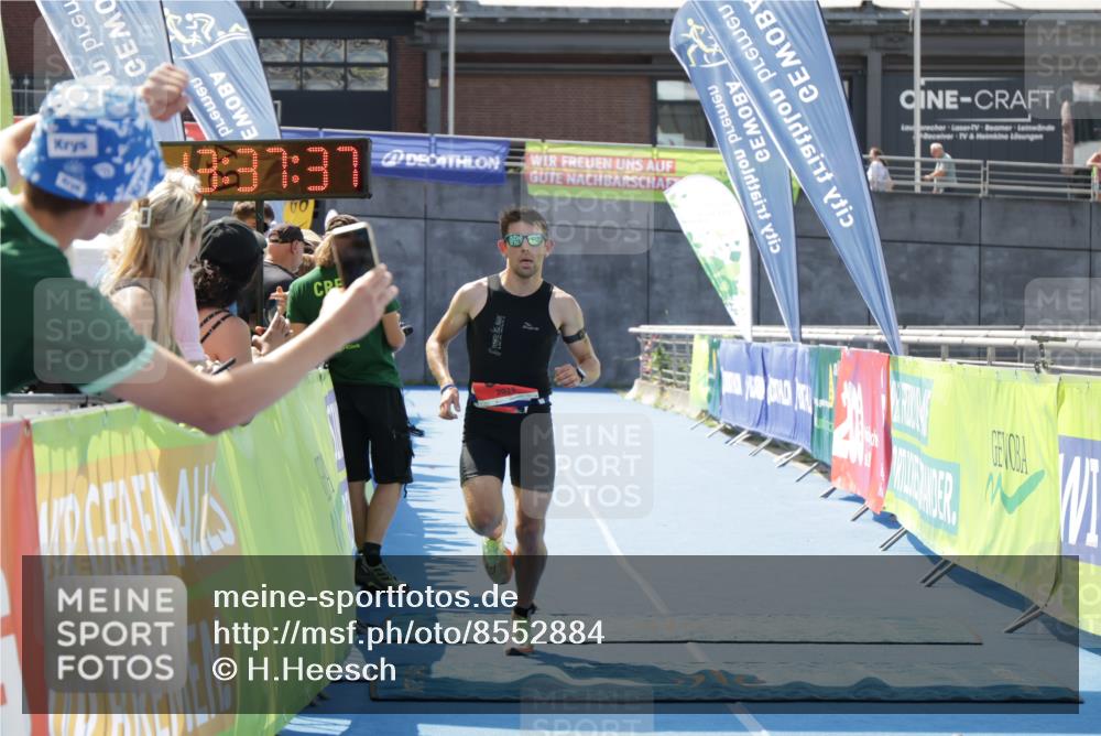 10.08.2025 - GEWOBA Citytriathlon Bremen H.Heesch http://msf.ph/oto/8552884 10.08.2025 13:37:40 Ziel 553 meine-sportfotos.de