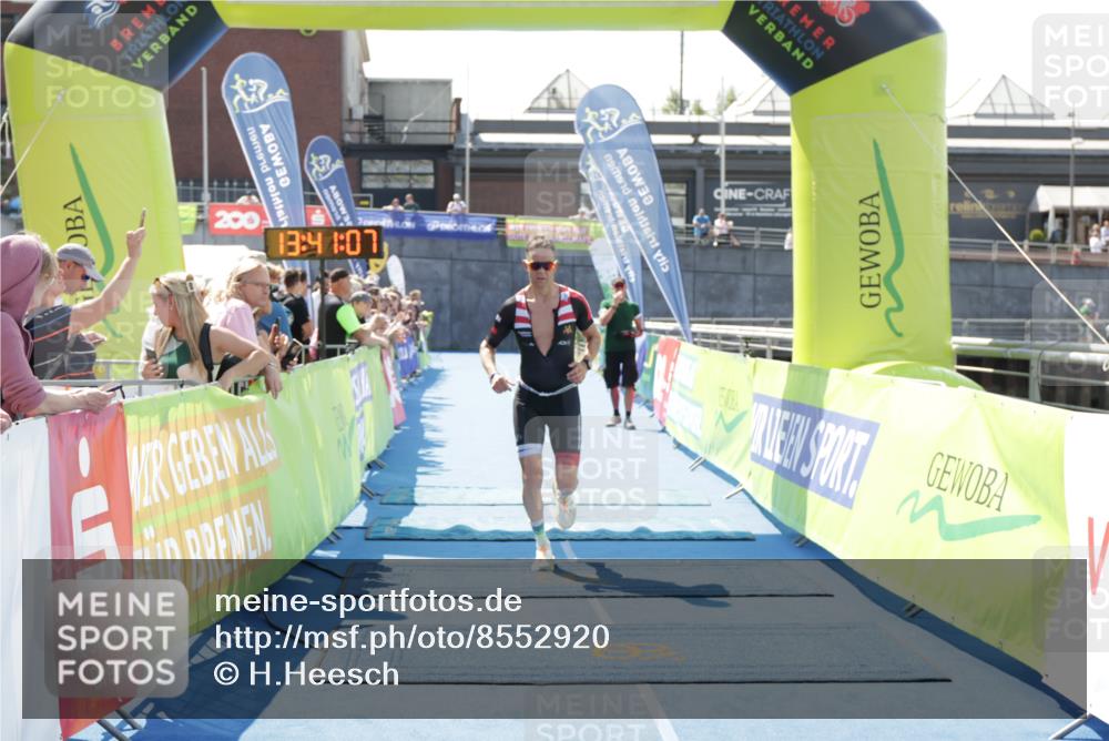 10.08.2025 - GEWOBA Citytriathlon Bremen H.Heesch http://msf.ph/oto/8552920 10.08.2025 13:41:11 Ziel 841 meine-sportfotos.de
