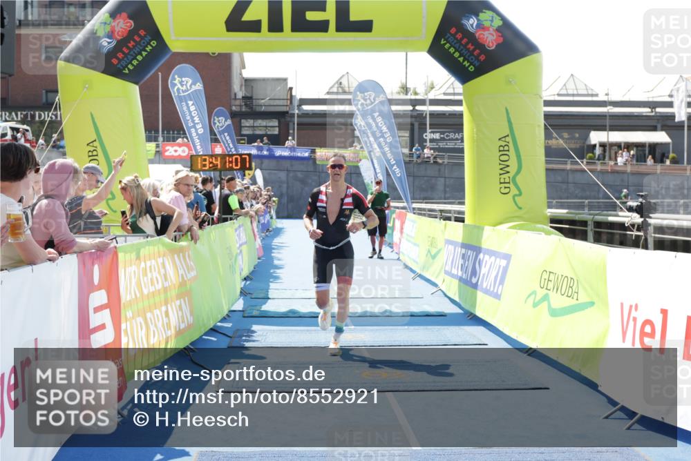 10.08.2025 - GEWOBA Citytriathlon Bremen H.Heesch http://msf.ph/oto/8552921 10.08.2025 13:41:11 Ziel 841 meine-sportfotos.de