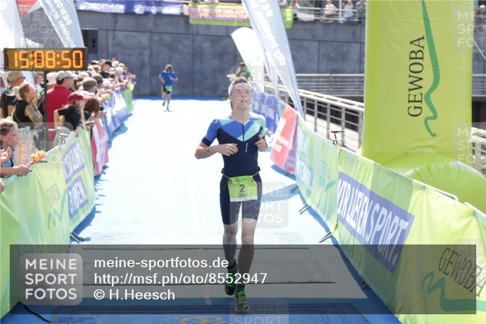10.08.2025 - GEWOBA Citytriathlon Bremen H.Heesch http://msf.ph/oto/8552947 10.08.2025 15:08:54 Ziel 2, 82 meine-sportfotos.de
