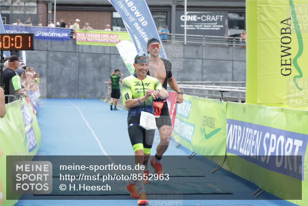 10.08.2025 - GEWOBA Citytriathlon Bremen H.Heesch http://msf.ph/oto/8552963 10.08.2025 13:50:04 Ziel 714, 880 meine-sportfotos.de