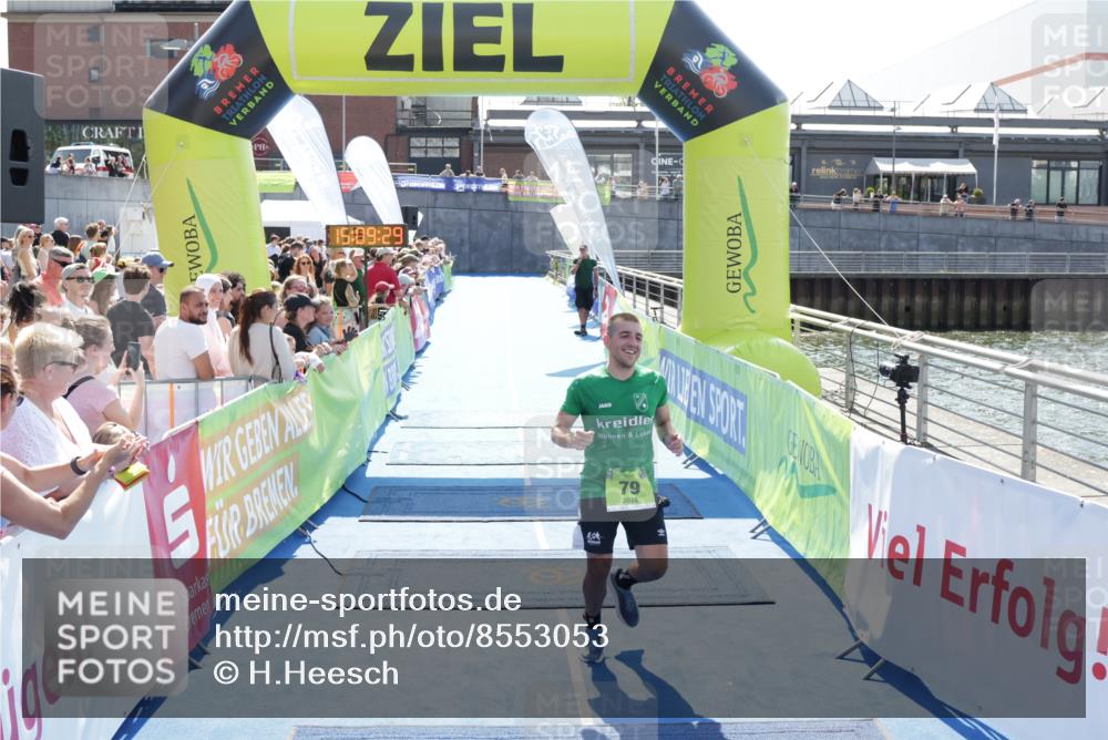 10.08.2025 - GEWOBA Citytriathlon Bremen H.Heesch http://msf.ph/oto/8553053 10.08.2025 15:09:32 Ziel 55, 66, 79 meine-sportfotos.de