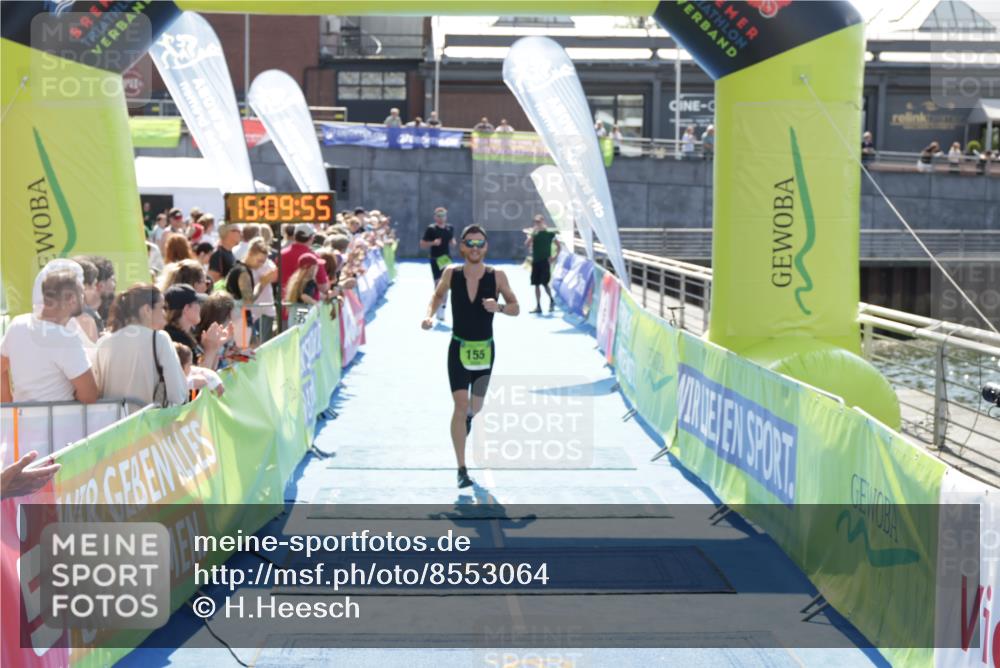 10.08.2025 - GEWOBA Citytriathlon Bremen H.Heesch http://msf.ph/oto/8553064 10.08.2025 15:09:59 Ziel 118, 155 meine-sportfotos.de