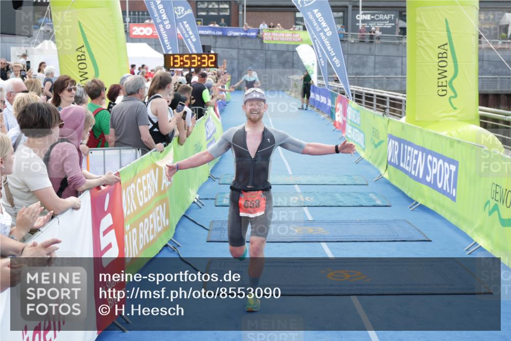 10.08.2025 - GEWOBA Citytriathlon Bremen H.Heesch http://msf.ph/oto/8553090 10.08.2025 13:53:36 Ziel 658, 690 meine-sportfotos.de
