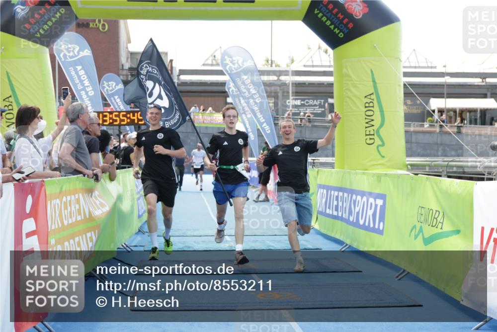 10.08.2025 - GEWOBA Citytriathlon Bremen H.Heesch http://msf.ph/oto/8553211 10.08.2025 13:55:48 Ziel 1022 meine-sportfotos.de