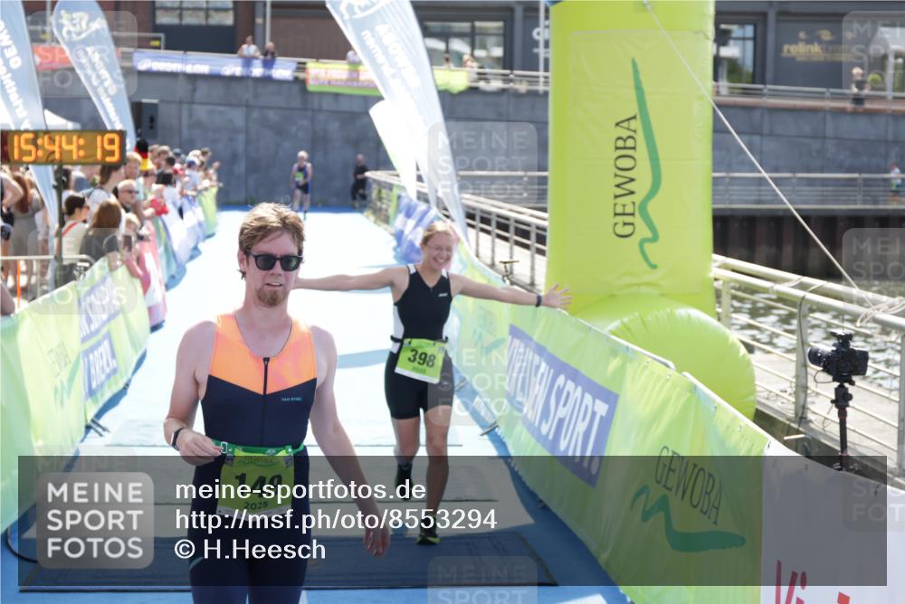 10.08.2025 - GEWOBA Citytriathlon Bremen H.Heesch http://msf.ph/oto/8553294 10.08.2025 15:44:23 Ziel 149, 398, 519 meine-sportfotos.de