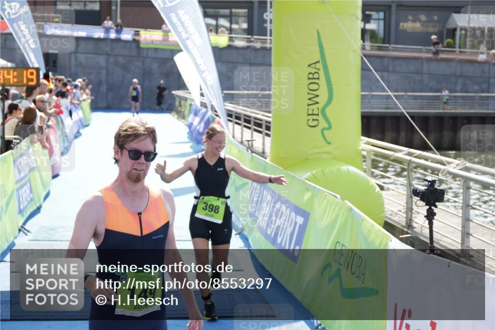 10.08.2025 - GEWOBA Citytriathlon Bremen H.Heesch http://msf.ph/oto/8553297 10.08.2025 15:44:23 Ziel 149, 398, 519 meine-sportfotos.de