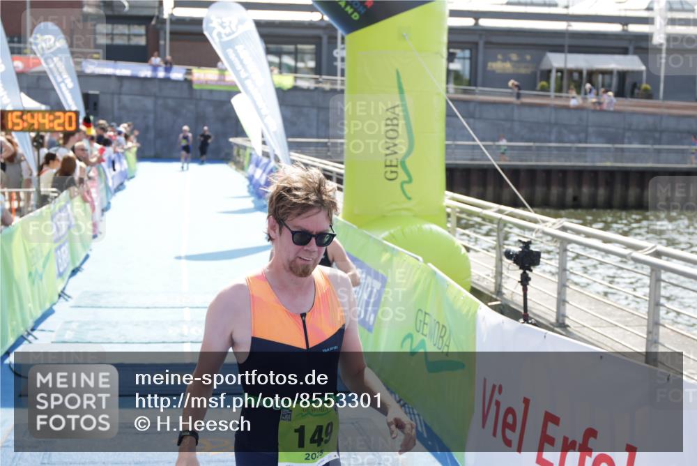 10.08.2025 - GEWOBA Citytriathlon Bremen H.Heesch http://msf.ph/oto/8553301 10.08.2025 15:44:24 Ziel 149, 398 meine-sportfotos.de