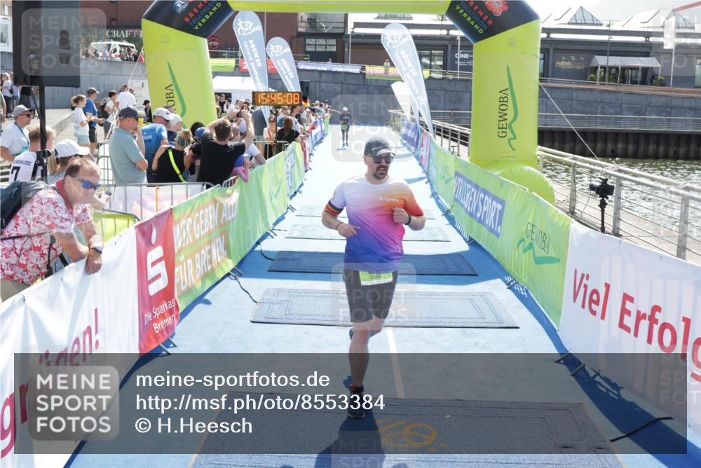 10.08.2025 - GEWOBA Citytriathlon Bremen H.Heesch http://msf.ph/oto/8553384 10.08.2025 15:45:12 Ziel 188, 335 meine-sportfotos.de