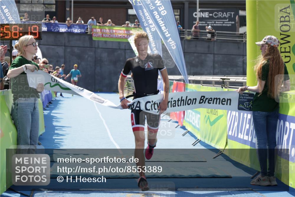 10.08.2025 - GEWOBA Citytriathlon Bremen H.Heesch http://msf.ph/oto/8553389 10.08.2025 13:58:22 Ziel 916 meine-sportfotos.de