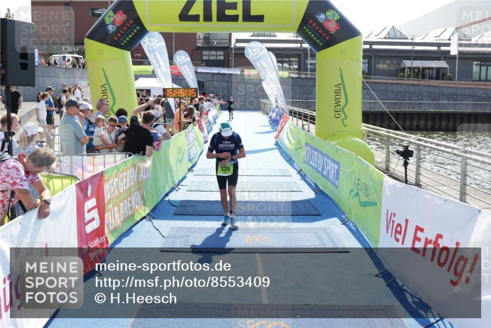 10.08.2025 - GEWOBA Citytriathlon Bremen H.Heesch http://msf.ph/oto/8553409 10.08.2025 15:45:19 Ziel 335 meine-sportfotos.de