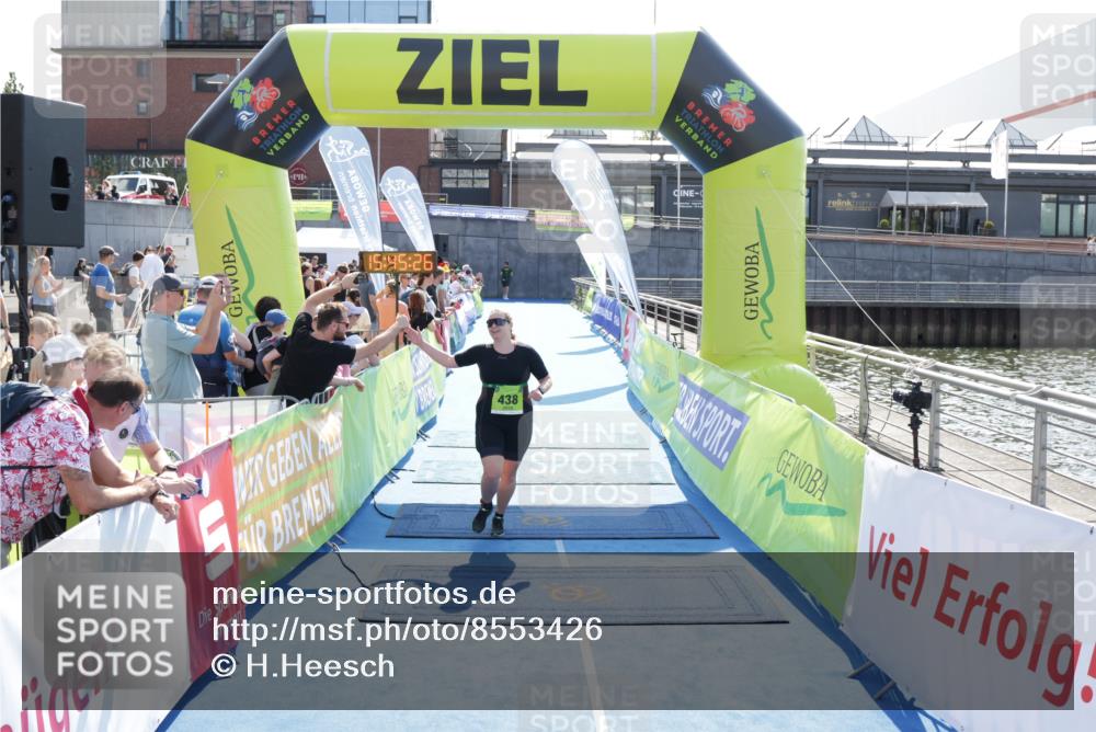 10.08.2025 - GEWOBA Citytriathlon Bremen H.Heesch http://msf.ph/oto/8553426 10.08.2025 15:45:30 Ziel 438 meine-sportfotos.de