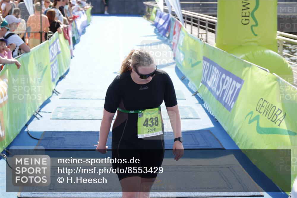 10.08.2025 - GEWOBA Citytriathlon Bremen H.Heesch http://msf.ph/oto/8553429 10.08.2025 15:45:32 Ziel 438 meine-sportfotos.de