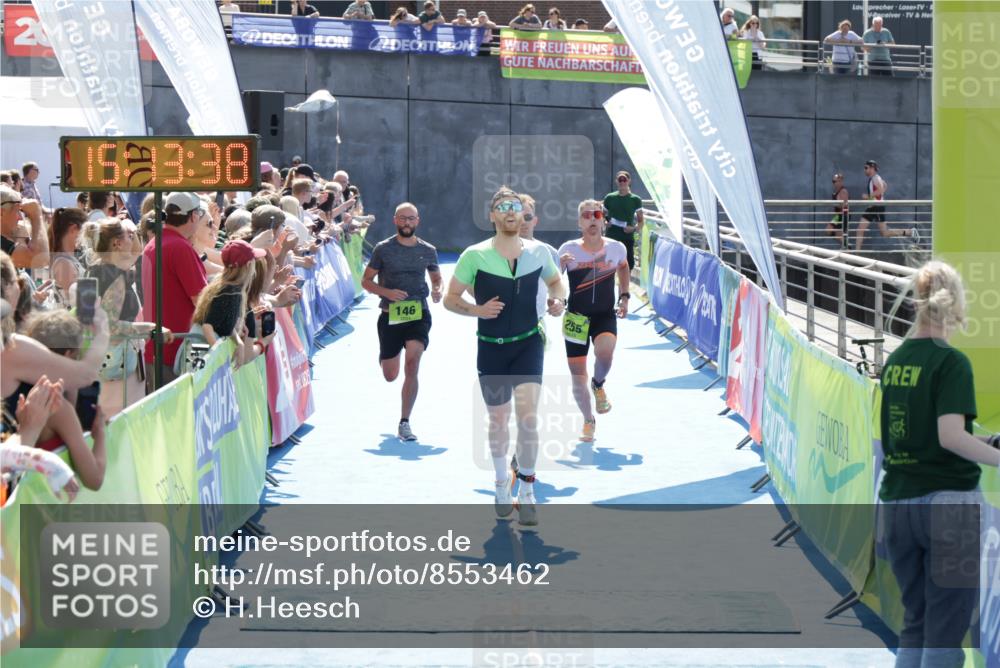 10.08.2025 - GEWOBA Citytriathlon Bremen H.Heesch http://msf.ph/oto/8553462 10.08.2025 15:13:42 Ziel 62, 92, 116, 146, 255 meine-sportfotos.de