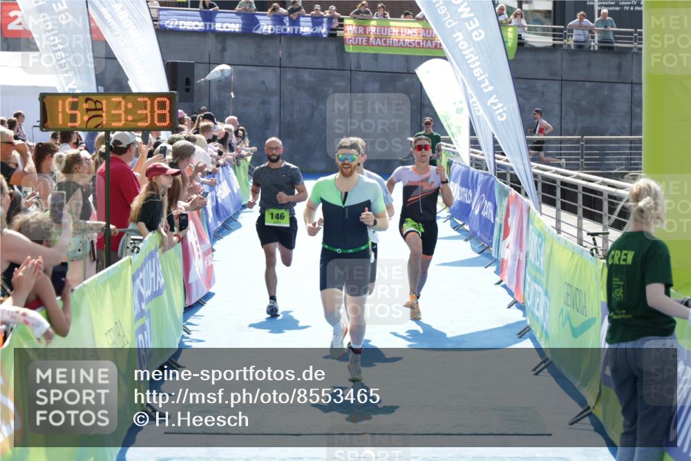 10.08.2025 - GEWOBA Citytriathlon Bremen H.Heesch http://msf.ph/oto/8553465 10.08.2025 15:13:42 Ziel 62, 92, 116, 146, 255 meine-sportfotos.de