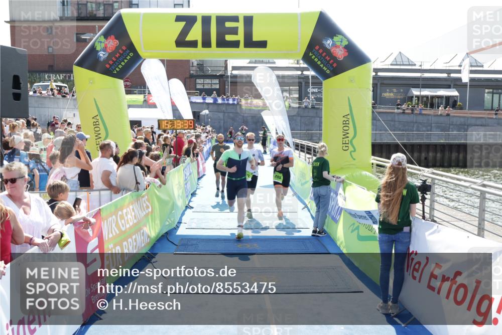 10.08.2025 - GEWOBA Citytriathlon Bremen H.Heesch http://msf.ph/oto/8553475 10.08.2025 15:13:43 Ziel 62, 92, 116, 146, 255 meine-sportfotos.de