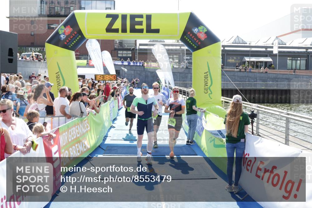10.08.2025 - GEWOBA Citytriathlon Bremen H.Heesch http://msf.ph/oto/8553479 10.08.2025 15:13:44 Ziel 62, 92, 116, 146, 255 meine-sportfotos.de