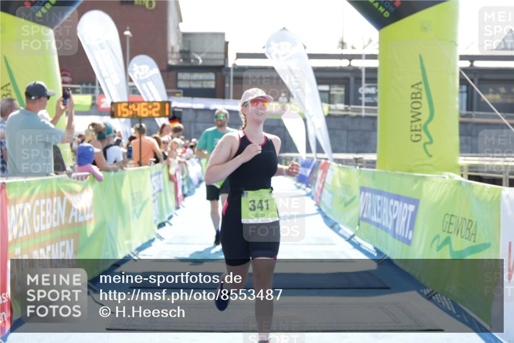 10.08.2025 - GEWOBA Citytriathlon Bremen H.Heesch http://msf.ph/oto/8553487 10.08.2025 15:46:25 Ziel 206, 341 meine-sportfotos.de