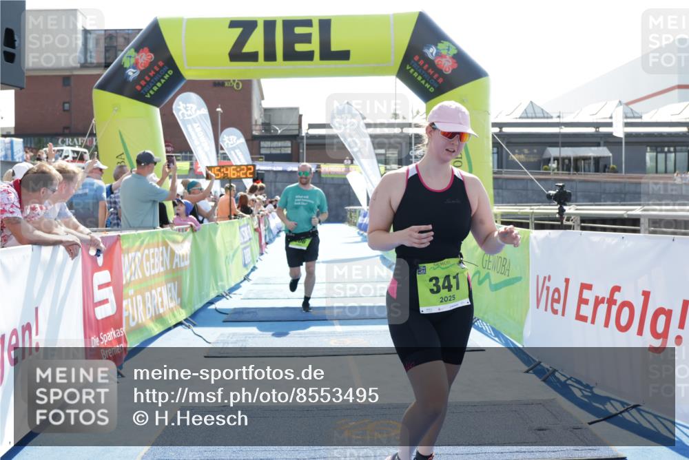 10.08.2025 - GEWOBA Citytriathlon Bremen H.Heesch http://msf.ph/oto/8553495 10.08.2025 15:46:26 Ziel 206, 341 meine-sportfotos.de