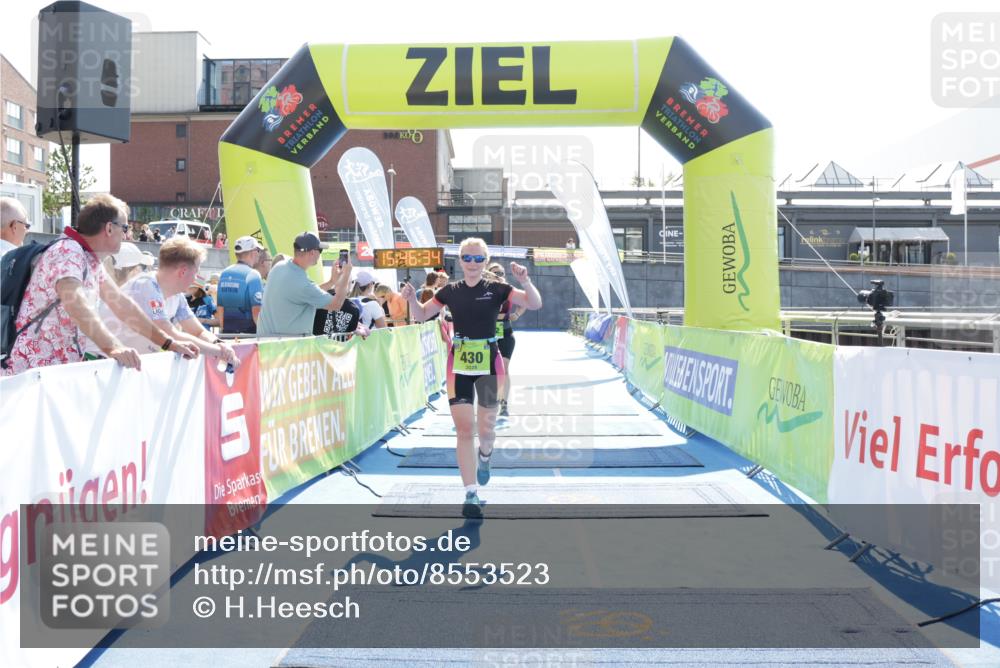 10.08.2025 - GEWOBA Citytriathlon Bremen H.Heesch http://msf.ph/oto/8553523 10.08.2025 15:46:38 Ziel 412, 430 meine-sportfotos.de