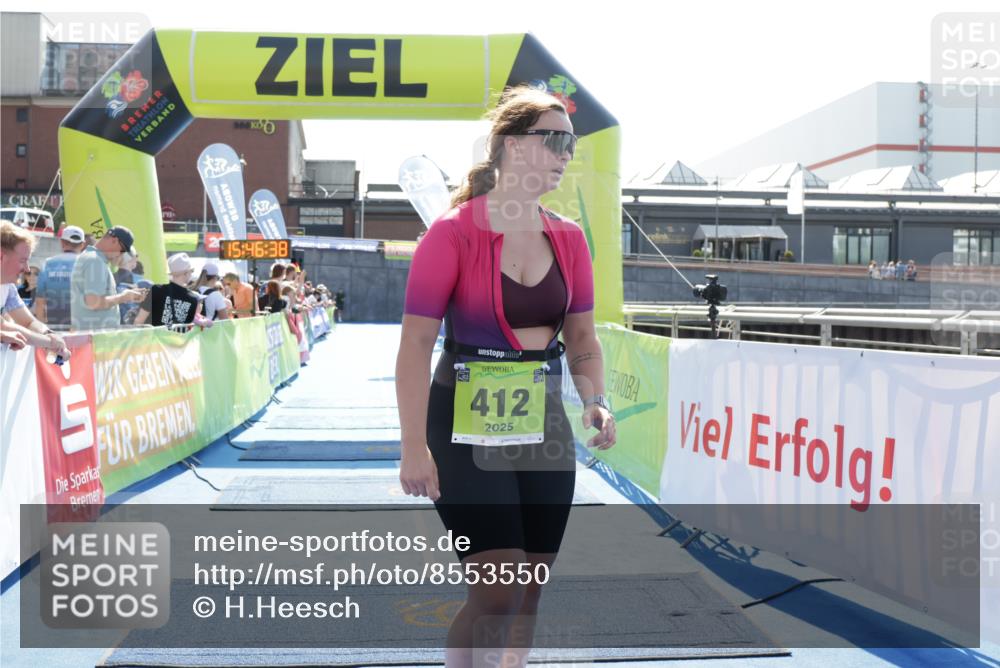 10.08.2025 - GEWOBA Citytriathlon Bremen H.Heesch http://msf.ph/oto/8553550 10.08.2025 15:46:42 Ziel 412, 430 meine-sportfotos.de