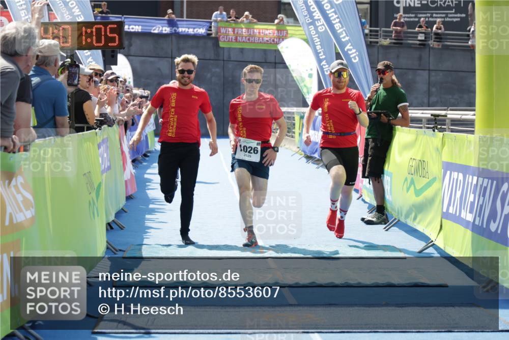 10.08.2025 - GEWOBA Citytriathlon Bremen H.Heesch http://msf.ph/oto/8553607 10.08.2025 14:01:09 Ziel 1026 meine-sportfotos.de