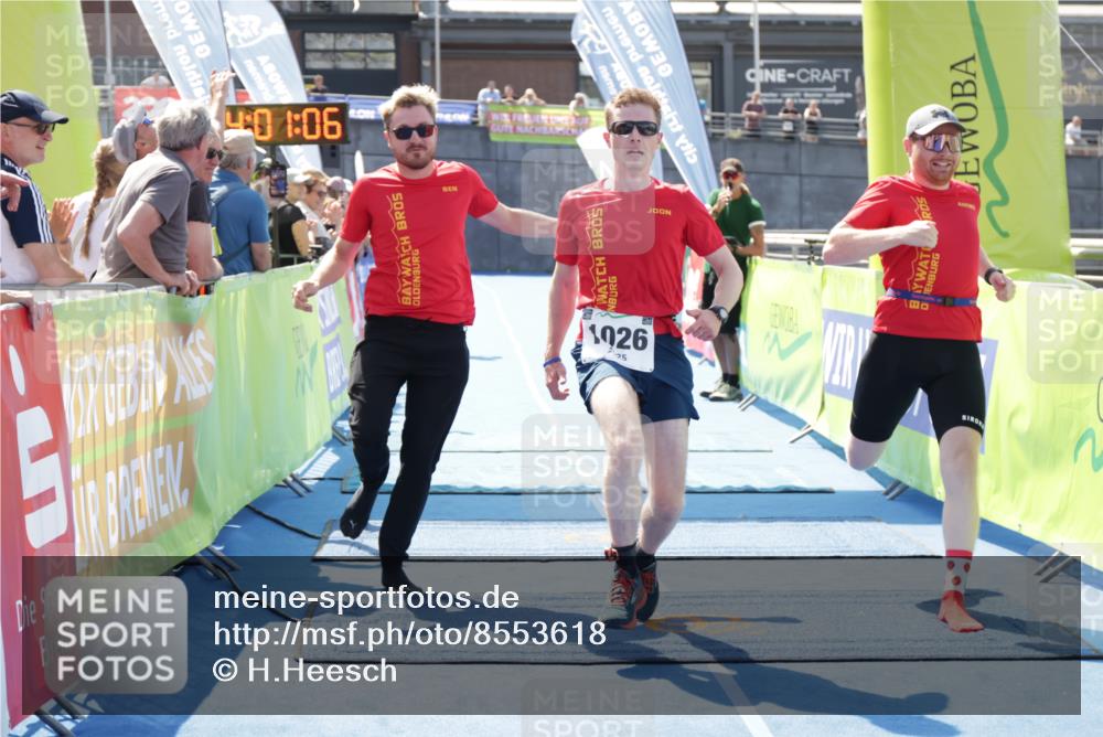 10.08.2025 - GEWOBA Citytriathlon Bremen H.Heesch http://msf.ph/oto/8553618 10.08.2025 14:01:10 Ziel 565, 1026 meine-sportfotos.de