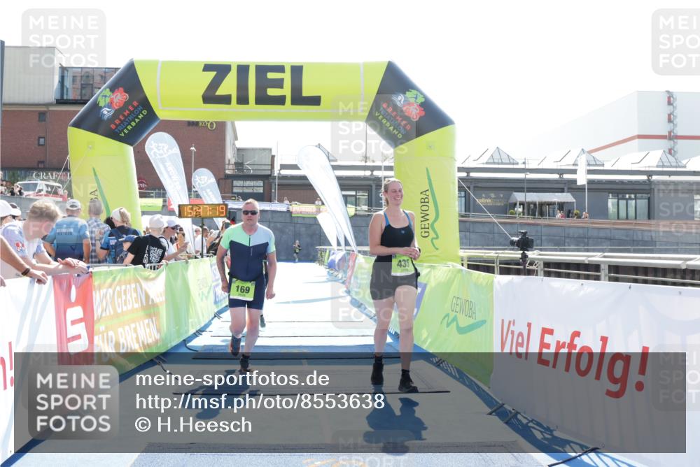 10.08.2025 - GEWOBA Citytriathlon Bremen H.Heesch http://msf.ph/oto/8553638 10.08.2025 15:47:23 Ziel 169, 420, 435 meine-sportfotos.de