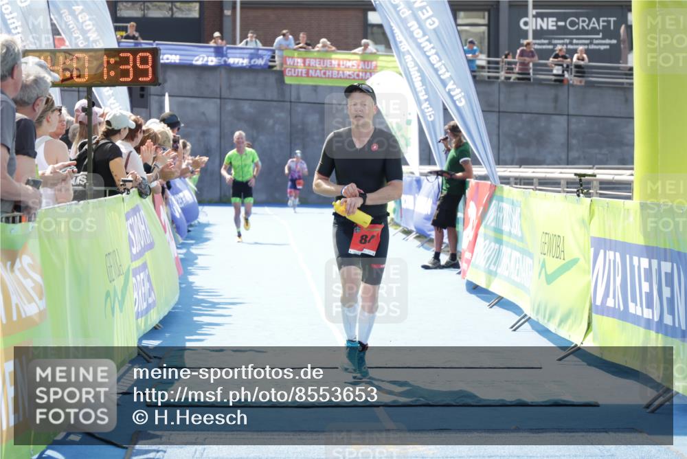 10.08.2025 - GEWOBA Citytriathlon Bremen H.Heesch http://msf.ph/oto/8553653 10.08.2025 14:01:42 Ziel 846 meine-sportfotos.de
