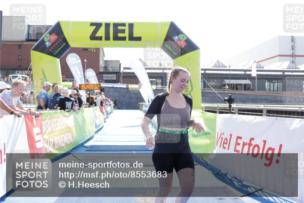 10.08.2025 - GEWOBA Citytriathlon Bremen H.Heesch http://msf.ph/oto/8553683 10.08.2025 15:47:36 Ziel 354 meine-sportfotos.de