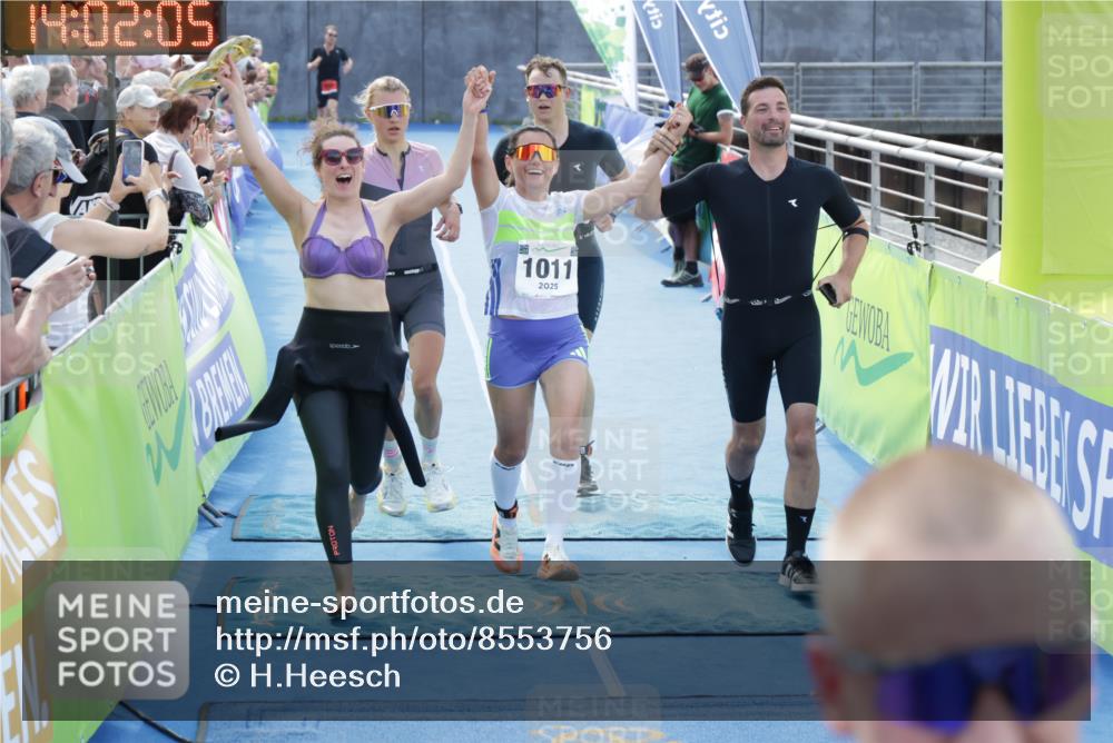 10.08.2025 - GEWOBA Citytriathlon Bremen H.Heesch http://msf.ph/oto/8553756 10.08.2025 14:02:09 Ziel 597, 627, 661, 912, 1011 meine-sportfotos.de
