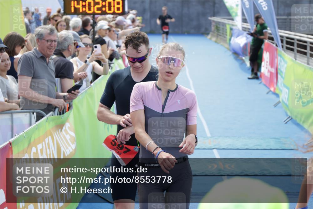 10.08.2025 - GEWOBA Citytriathlon Bremen H.Heesch http://msf.ph/oto/8553778 10.08.2025 14:02:12 Ziel 597, 627, 661, 912, 1011 meine-sportfotos.de